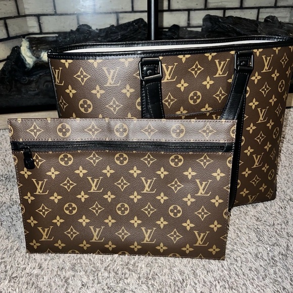 Louis Vuitton Monogram Macassar - Picture 13 of 16